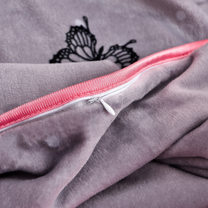 91家纺网 家纺一手货源 找家纺 绒宴2025新230克特厚款印花牛奶绒单被套法莱绒金貂被套单件 玫瑰庄园