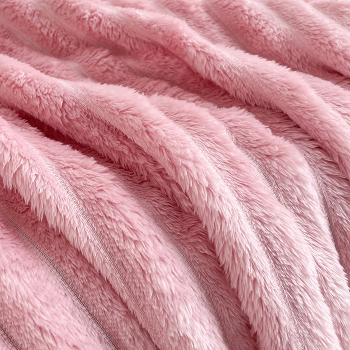 91家纺网 家纺一手货源 找家纺 安琪家纺 2025新款280克直播爆品兔毛绒高克重多功能抽条毛毯盖毯午睡毯跨境外贸 粉色