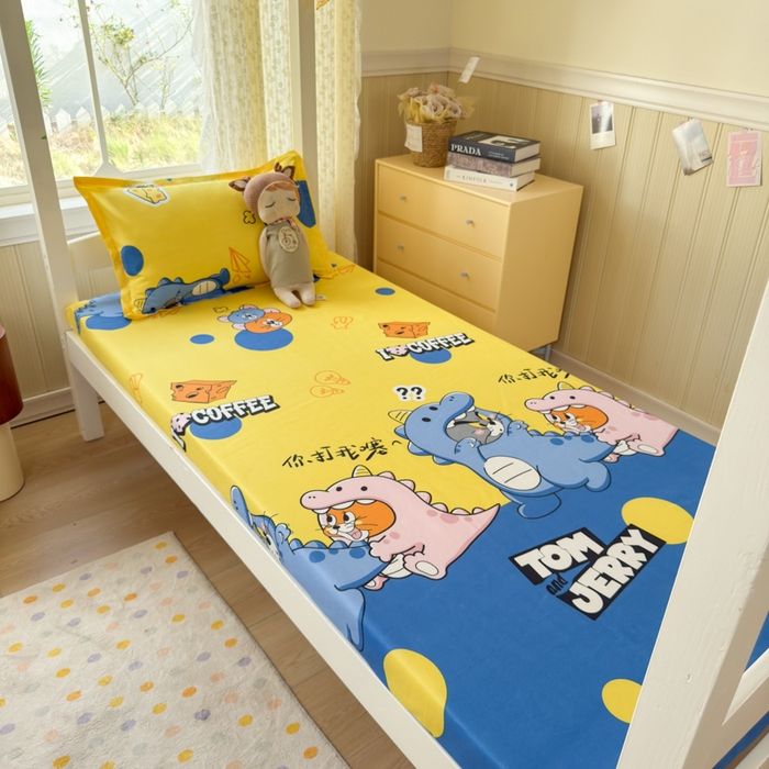 91家纺网 家纺一手货源 找家纺 乐居坊 2025新款开学季亲肤棉透气印花芦荟棉四件套（宿舍床） 你打我噻