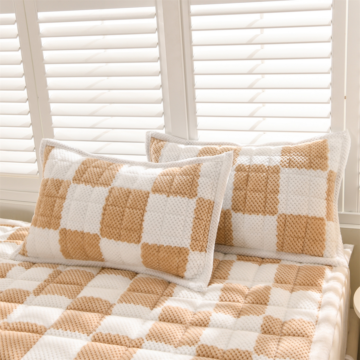 91家纺网 家纺一手货源 找家纺 云木里 2025新款豆豆绒床垫床褥床护垫 卡其