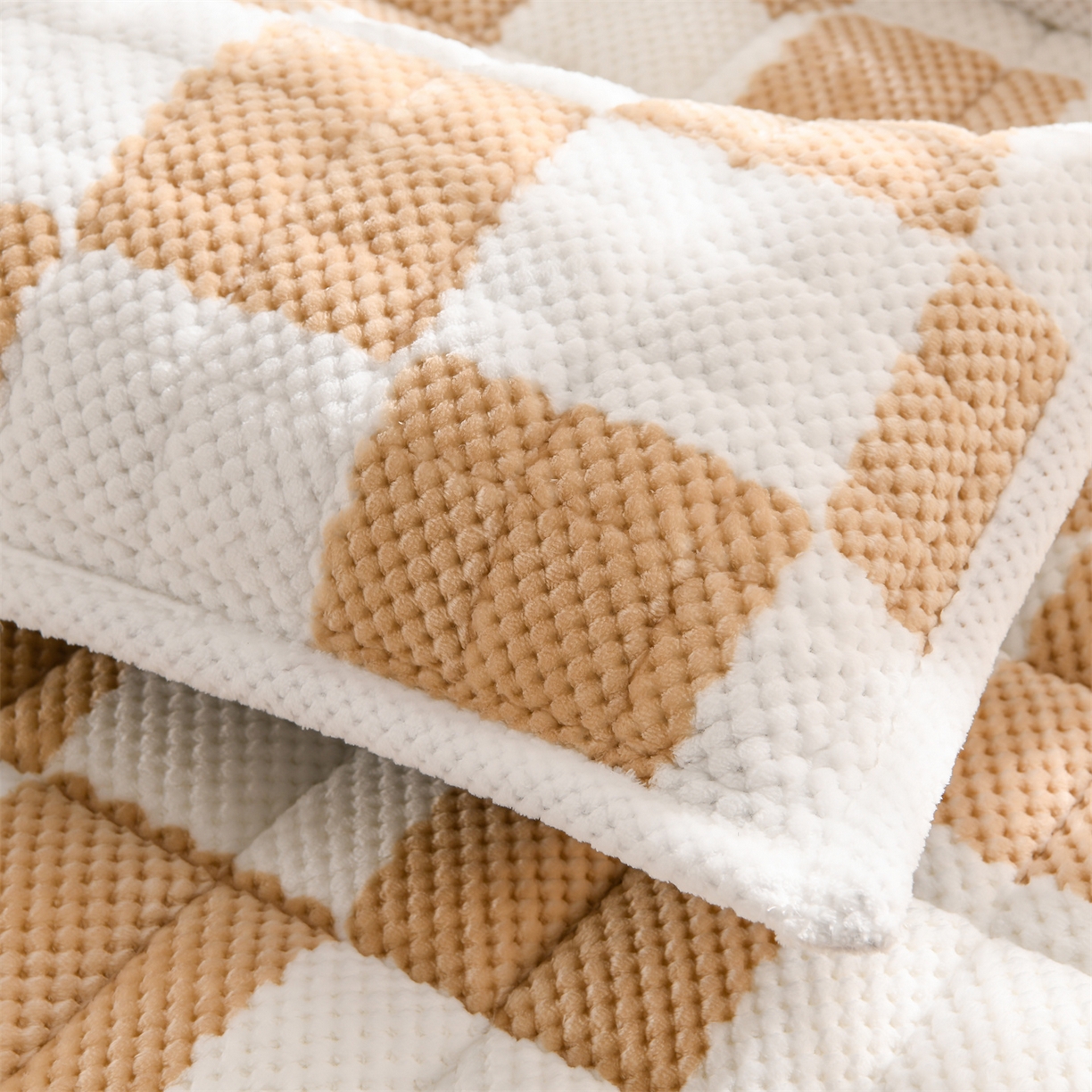 91家纺网 家纺一手货源 找家纺 云木里 2025新款豆豆绒床垫床褥床护垫 卡其