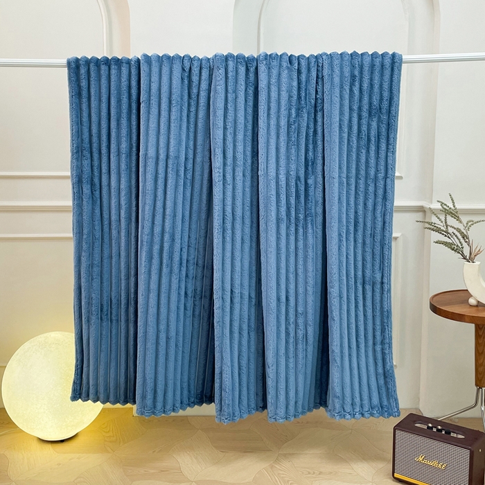 91家纺网 家纺一手货源 找家纺 安琪家纺 2025新款280克直播爆品兔毛绒高克重多功能抽条毛毯盖毯午睡毯跨境外贸 藏青