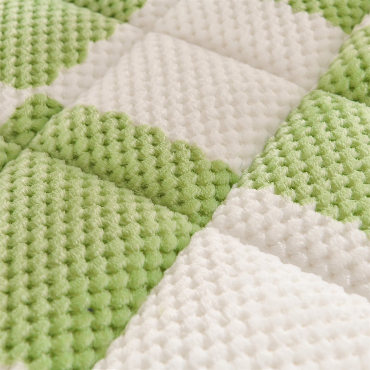 91家纺网 家纺一手货源 找家纺 云木里 2025新款豆豆绒床垫床褥床护垫 抹茶绿