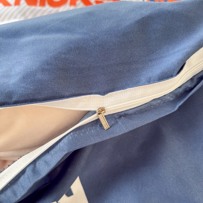 91家纺网 家纺一手货源 找家纺 乐居坊 2025新款开学季亲肤棉透气印花芦荟棉四件套（宿舍床） 纽约之王