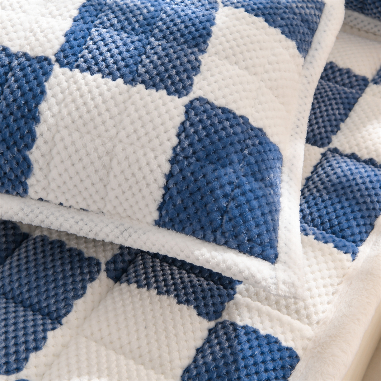 91家纺网 家纺一手货源 找家纺 云木里 2025新款豆豆绒床垫床褥床护垫 雾霾蓝