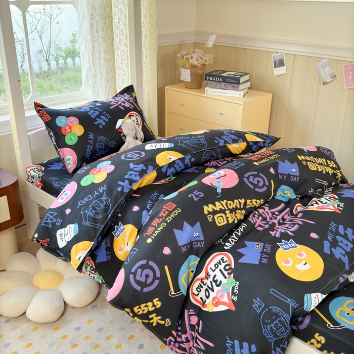 91家纺网 家纺一手货源 找家纺 乐居坊 2025新款开学季亲肤棉透气印花芦荟棉四件套（宿舍床） 五迷老师