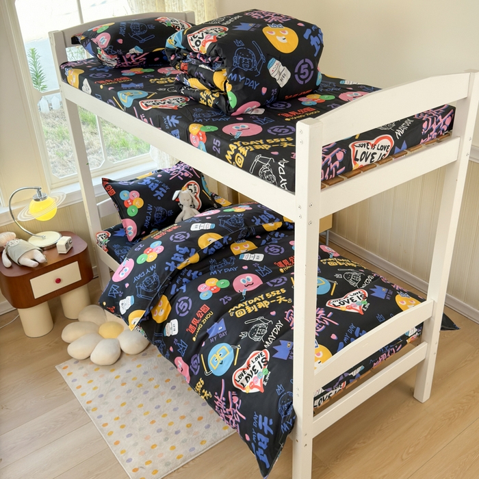 91家纺网 家纺一手货源 找家纺 乐居坊 2025新款开学季亲肤棉透气印花芦荟棉四件套（宿舍床） 五迷老师