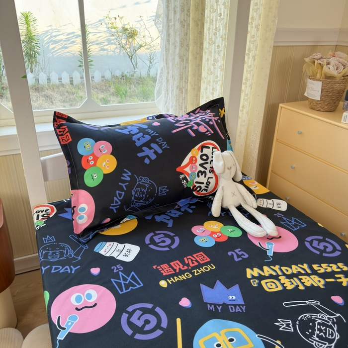 91家纺网 家纺一手货源 找家纺 乐居坊 2025新款开学季亲肤棉透气印花芦荟棉四件套（宿舍床） 五迷老师