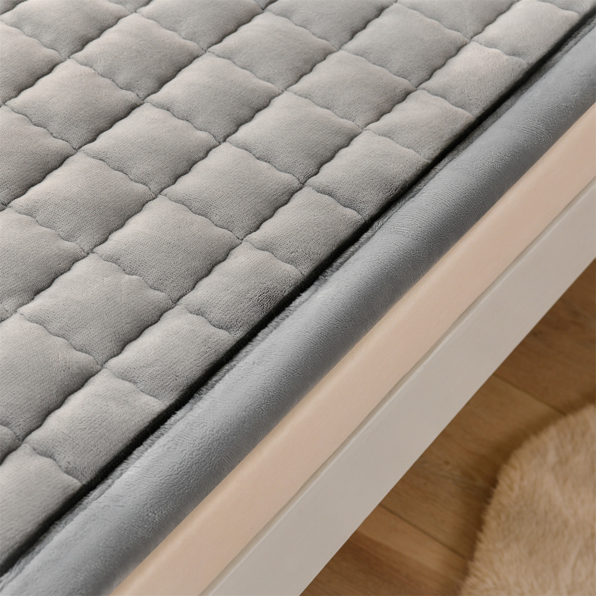 91家纺网 家纺一手货源 找家纺 （总）云木里 2025新款240克臻棉绒和煦春风宿舍床垫上下铺床垫学生床-