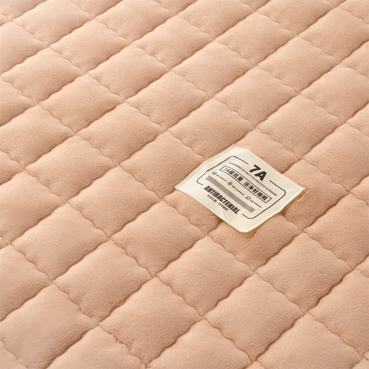 91家纺网 家纺一手货源 找家纺 云木里 2025新款240克臻棉绒和煦春风宿舍床垫上下铺床垫学生床- 和煦春风-米驼