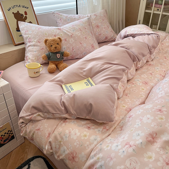 91家纺网 家纺一手货源 找家纺  金梦拉2025新款A类提花人字纹小布袋款四件套桃桃花语