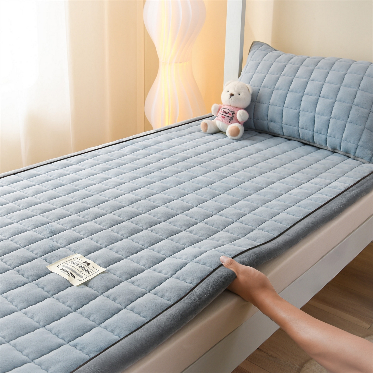 91家纺网 家纺一手货源 找家纺 云木里 2025新款240克臻棉绒和煦春风宿舍床垫上下铺床垫学生床- 和煦春风-天缥