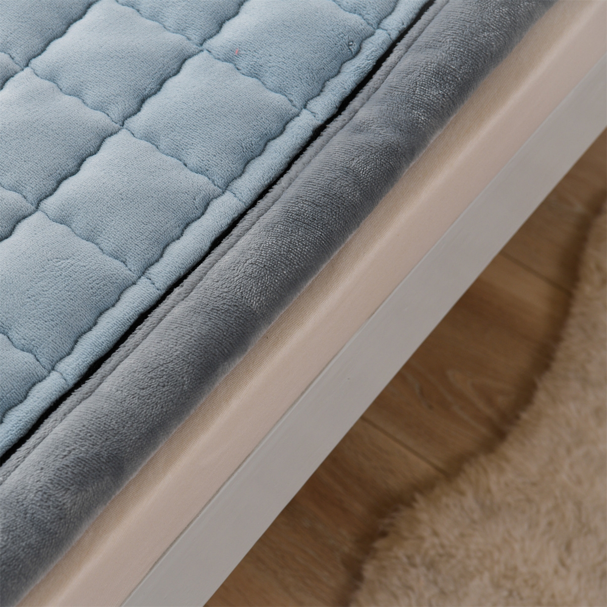 91家纺网 家纺一手货源 找家纺 云木里 2025新款240克臻棉绒和煦春风宿舍床垫上下铺床垫学生床- 和煦春风-天缥