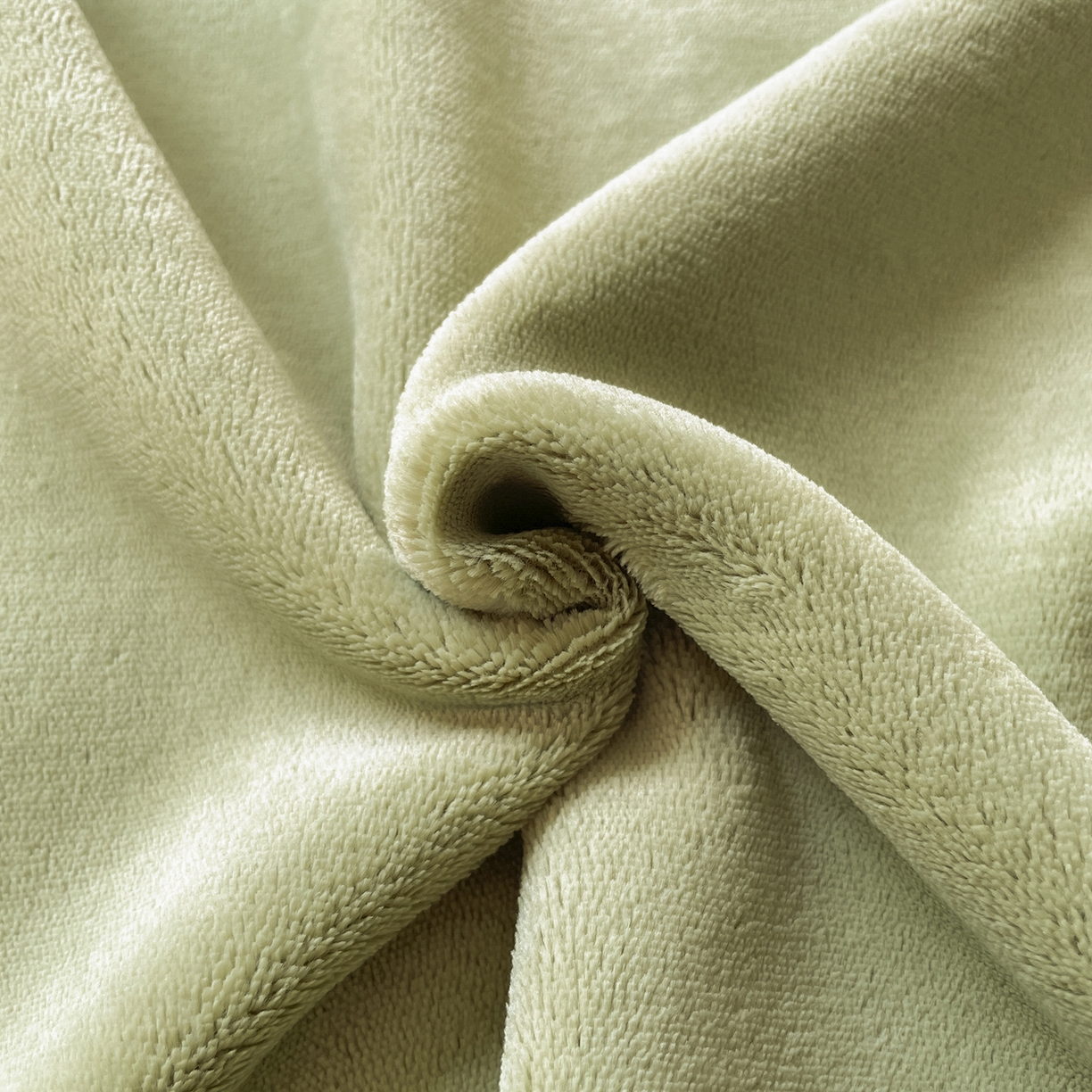 91家纺网 家纺一手货源 找家纺 蓝极人 2025新款纯色双拼牛奶绒四件套190克 榄绿+深灰