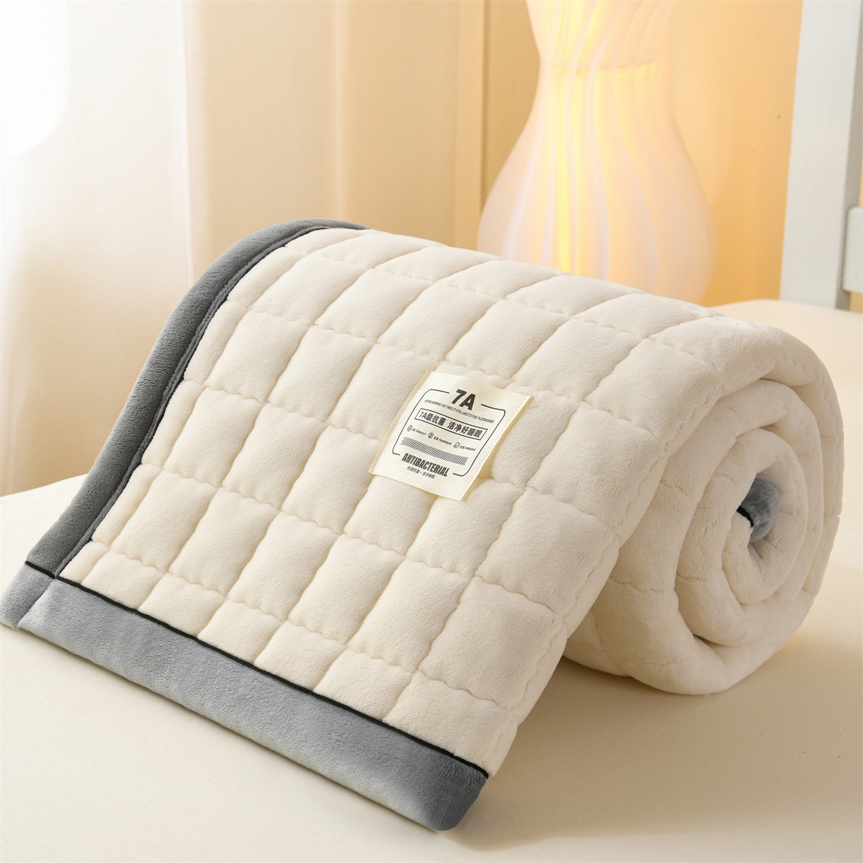 91家纺网 家纺一手货源 找家纺 云木里 2025新款240克臻棉绒和煦春风宿舍床垫上下铺床垫学生床- 和煦春风-杏仁米