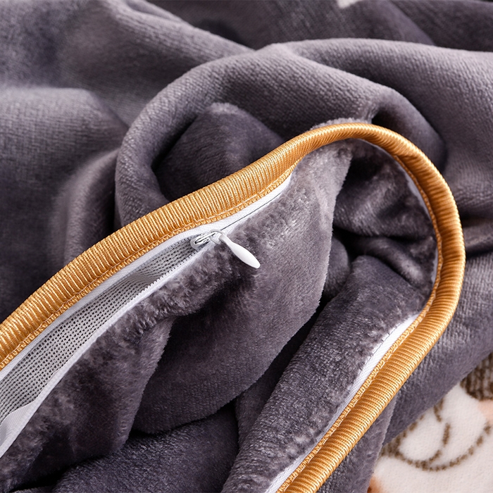 91家纺网 家纺一手货源 找家纺 绒宴 2025新款8.5斤牛奶绒金貂法莱绒床裙款保暖四件套 暮色恋人