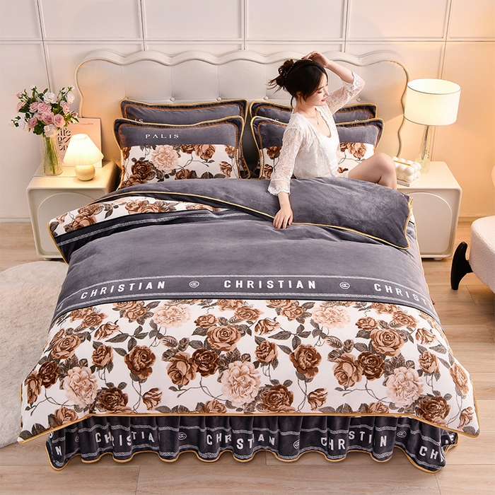 91家纺网 家纺一手货源 找家纺 绒宴 2025新款8.5斤牛奶绒金貂法莱绒床裙款保暖四件套 暮色恋人