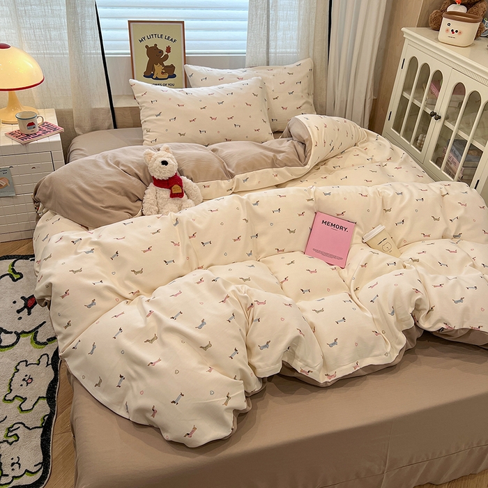 91家纺网 家纺一手货源 找家纺  金梦拉2025新款A类提花人字纹小布袋款四件套椰椰奶狗