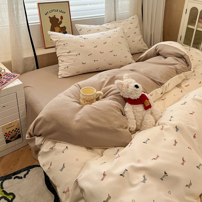 91家纺网 家纺一手货源 找家纺  金梦拉2025新款A类提花人字纹小布袋款四件套椰椰奶狗