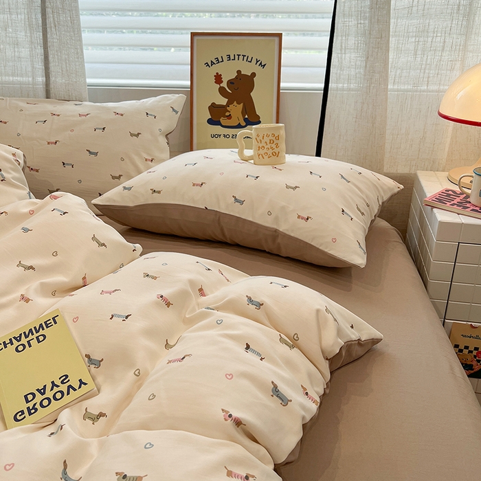 91家纺网 家纺一手货源 找家纺  金梦拉2025新款A类提花人字纹小布袋款四件套椰椰奶狗