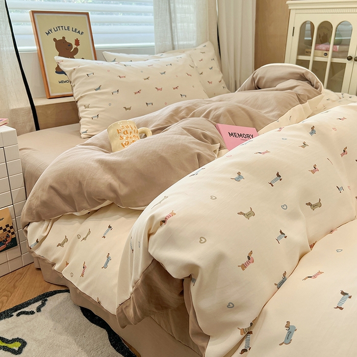 91家纺网 家纺一手货源 找家纺  金梦拉2025新款A类提花人字纹小布袋款四件套椰椰奶狗