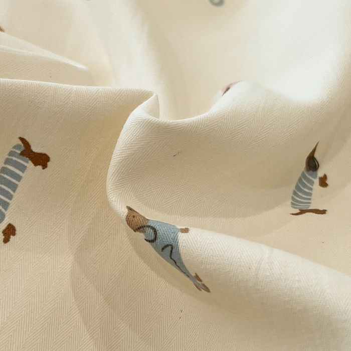 91家纺网 家纺一手货源 找家纺  金梦拉2025新款A类提花人字纹小布袋款四件套椰椰奶狗