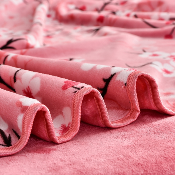 91家纺网 家纺一手货源 找家纺 绒宴 2025新款8.5斤牛奶绒金貂法莱绒床裙款保暖四件套 蔷薇密语