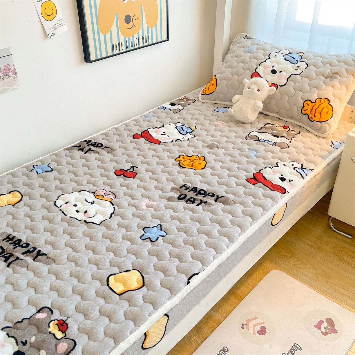 91家纺网 家纺一手货源 找家纺 （总）雯豆家纺 2025新款学生上下铺加厚牛奶绒夹棉床笠宿舍大学生床垫保护套