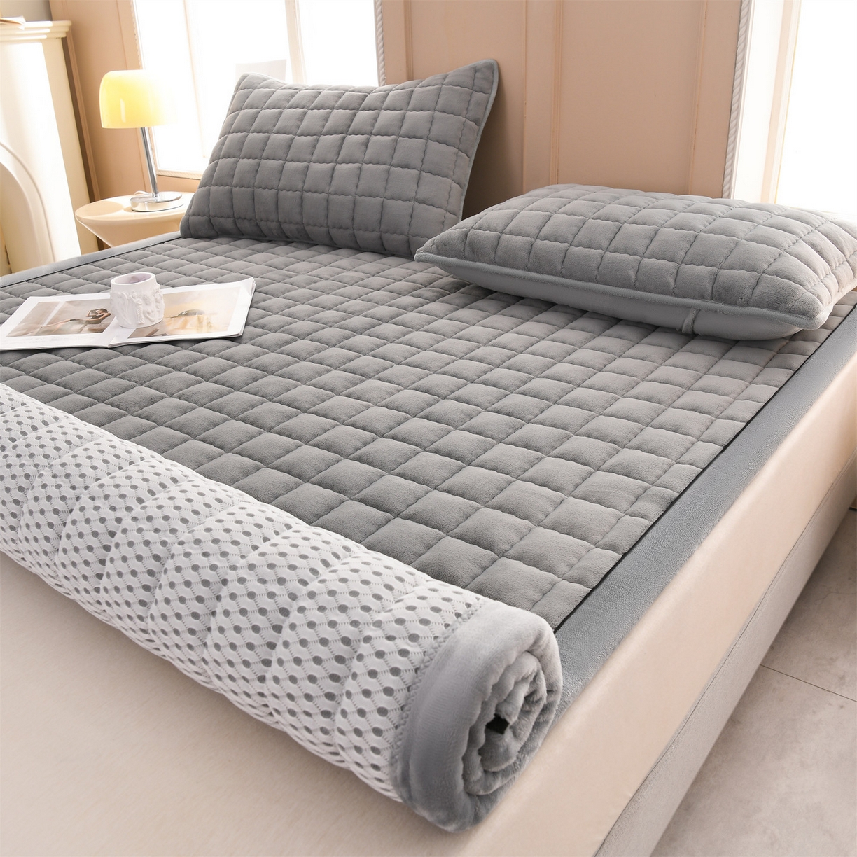 91家纺网 家纺一手货源 找家纺 （总）云木里 2025新款240克臻棉绒和煦春风宿舍床垫上下铺床垫成人床-和煦春风