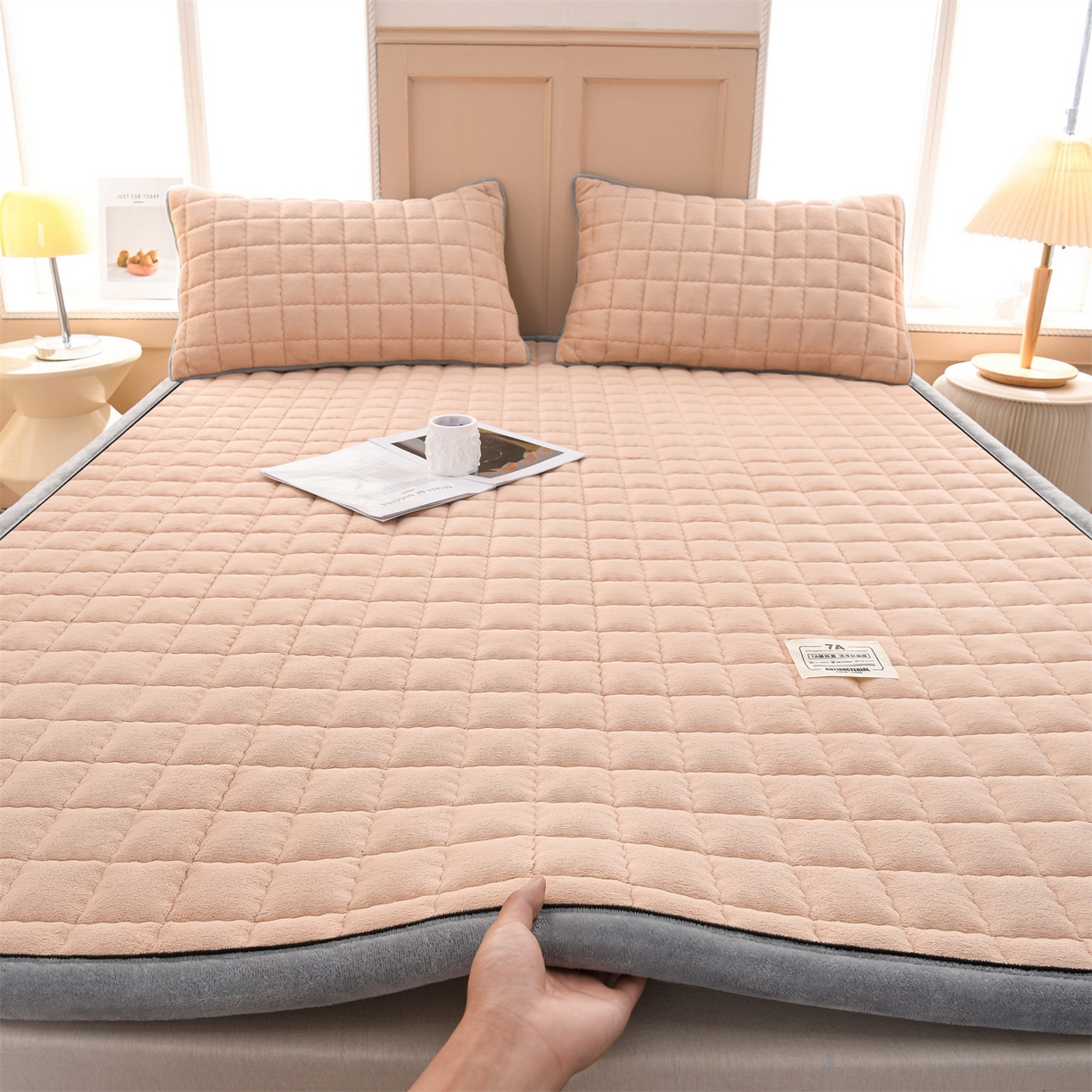 91家纺网 家纺一手货源 找家纺 云木里 2025新款240克臻棉绒和煦春风宿舍床垫上下铺床垫成人床-和煦春风 和煦春风-米驼