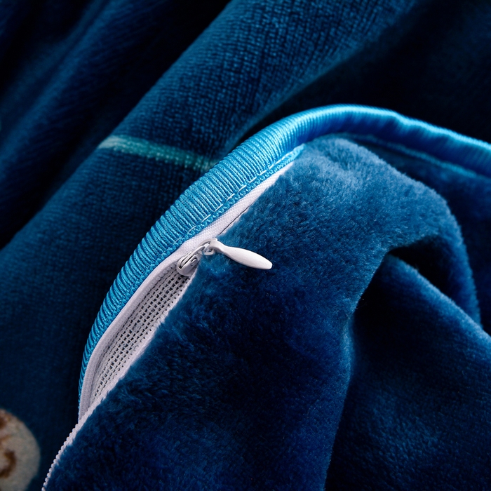 91家纺网 家纺一手货源 找家纺 绒宴 2025新款8.5斤牛奶绒金貂法莱绒床裙款保暖四件套 一莲幽梦