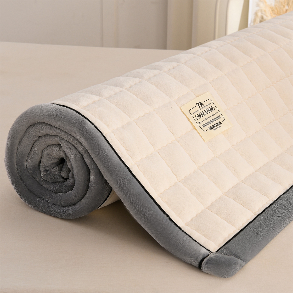 91家纺网 家纺一手货源 找家纺 云木里 2025新款240克臻棉绒和煦春风宿舍床垫上下铺床垫成人床-和煦春风 和煦春风-杏仁米