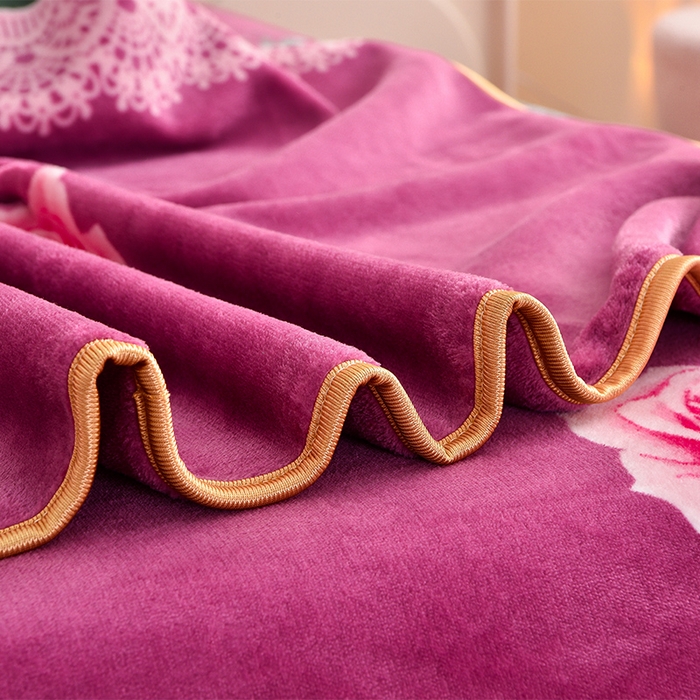 91家纺网 家纺一手货源 找家纺 绒宴 2025新款8.5斤牛奶绒金貂法莱绒床裙款保暖四件套 郁金花开