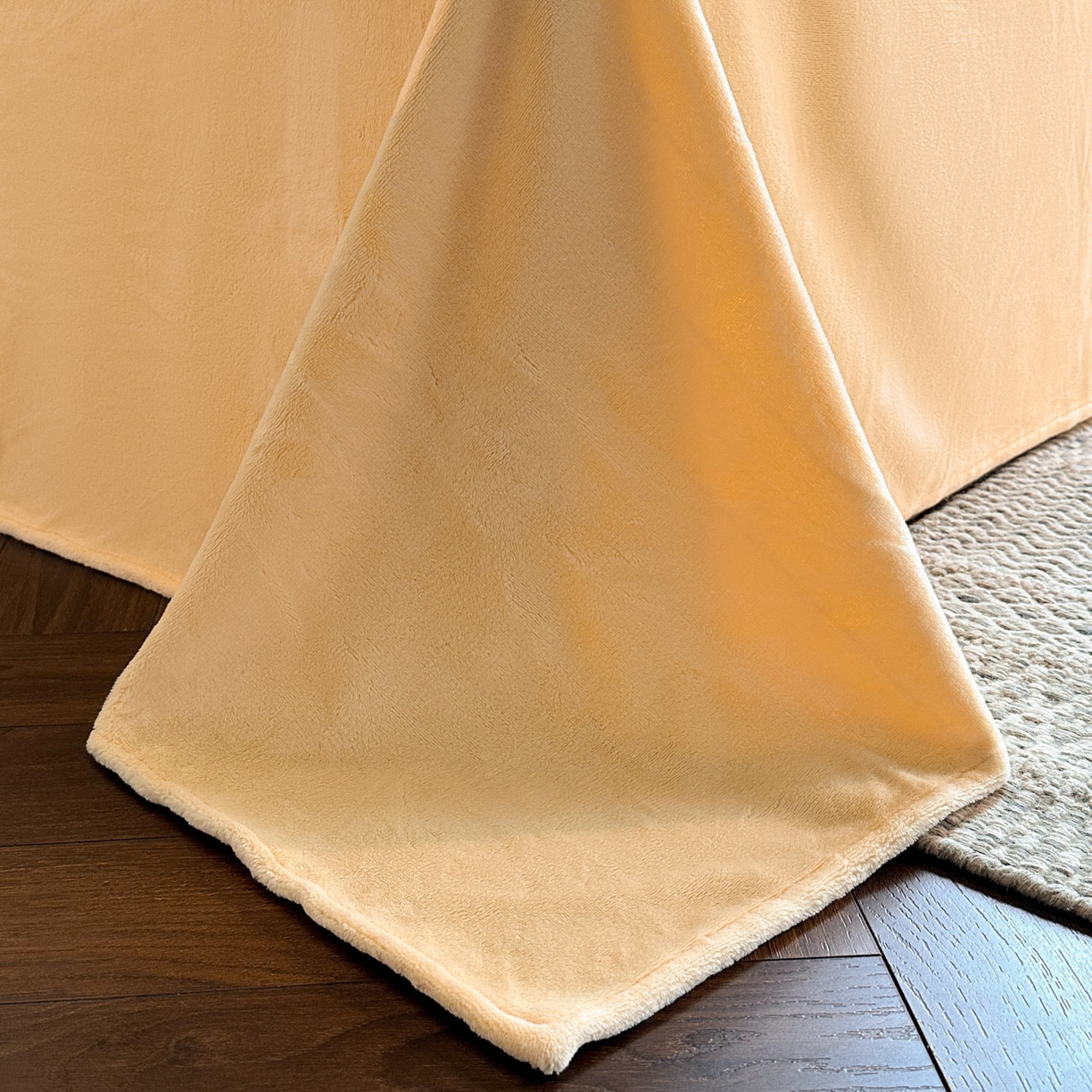 91家纺网 家纺一手货源 找家纺 酱子 2025新款色织阳离子提花牛奶绒四件套 色织-鹅黄