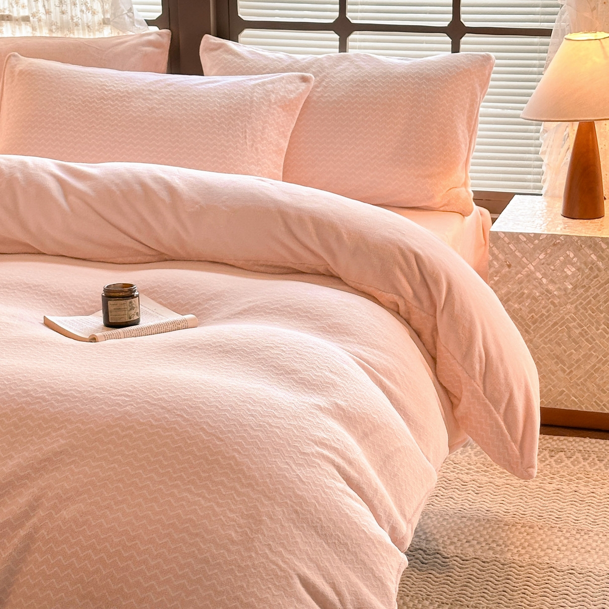 91家纺网 家纺一手货源 找家纺 酱子 2025新款色织阳离子提花牛奶绒四件套 色织-桃粉