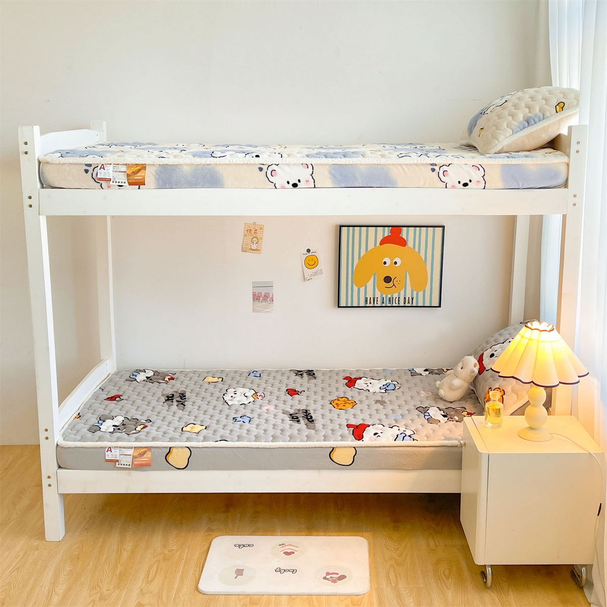 91家纺网 家纺一手货源 找家纺 雯豆家纺 2025新款学生上下铺加厚牛奶绒夹棉床笠宿舍大学生床垫保护套 牛奶绒床笠-假日小狗