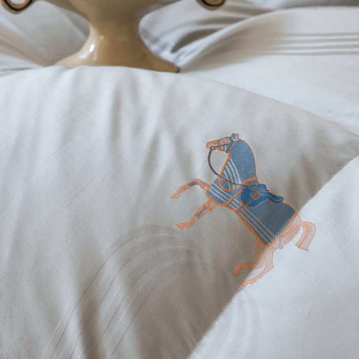 91家纺网 家纺一手货源 找家纺 静若居羽绒被壳 2025新款全棉双层刺绣羽绒被壳高端羽绒被高支高密羽绒被壳 灰色