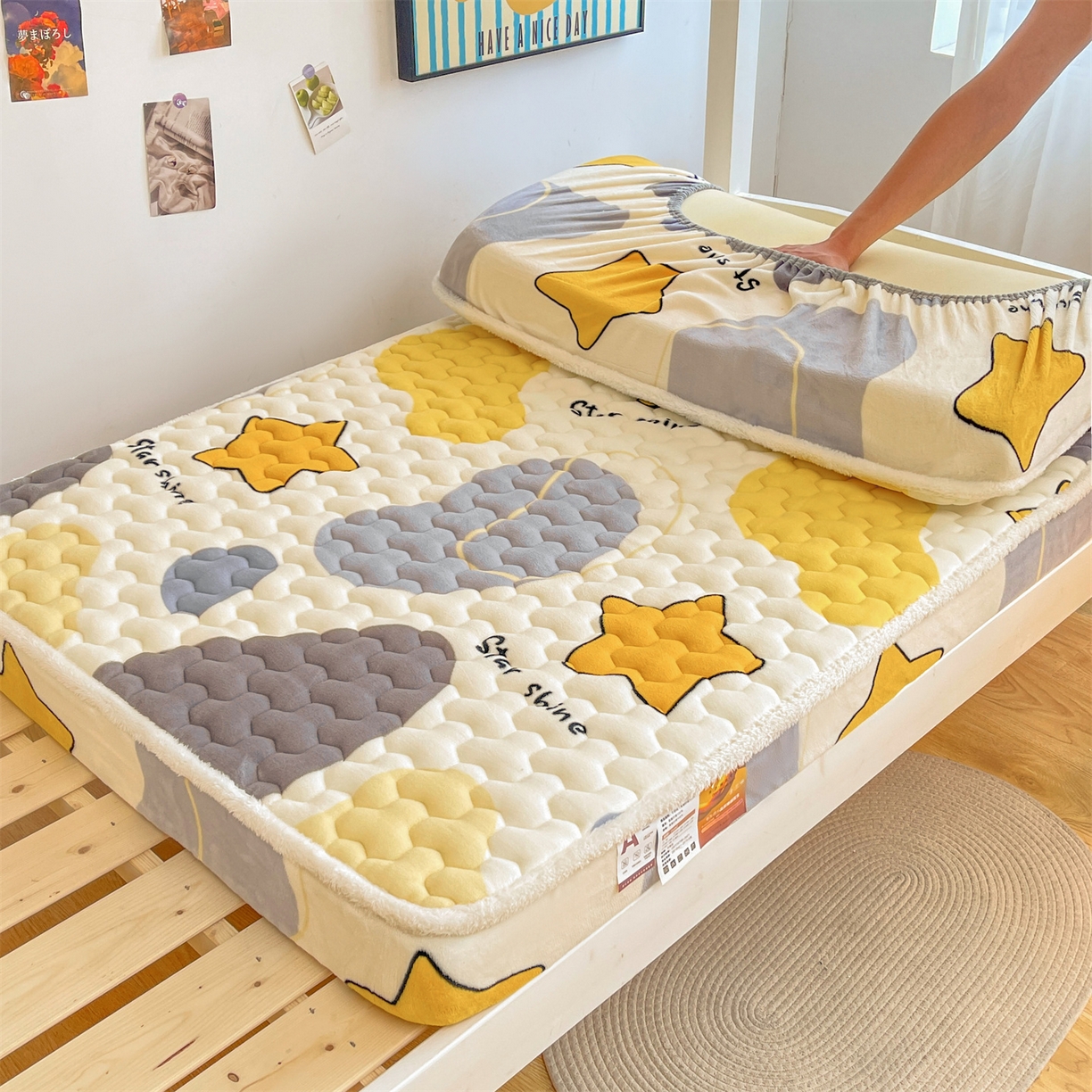 91家纺网 家纺一手货源 找家纺 雯豆家纺 2025新款学生上下铺加厚牛奶绒夹棉床笠宿舍大学生床垫保护套 牛奶绒夹棉床笠-斑点星星