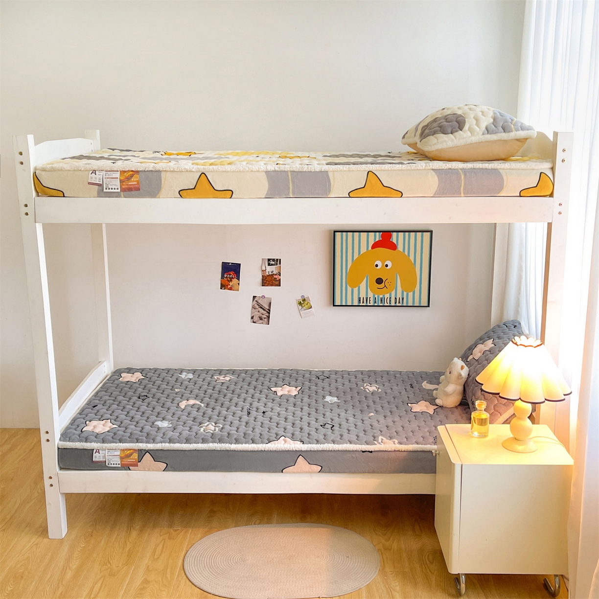 91家纺网 家纺一手货源 找家纺 雯豆家纺 2025新款学生上下铺加厚牛奶绒夹棉床笠宿舍大学生床垫保护套 牛奶绒夹棉床笠-满天星