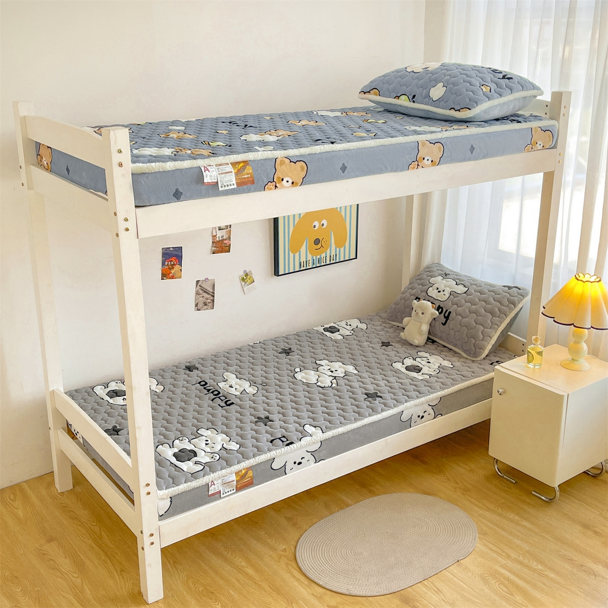 91家纺网 家纺一手货源 找家纺 雯豆家纺 2025新款学生上下铺加厚牛奶绒夹棉床笠宿舍大学生床垫保护套 牛奶绒夹棉床笠-皮皮狗