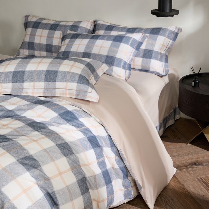 91家纺网 家纺一手货源 找家纺 薏思家纺 2025新款全棉纯棉活性生态磨毛数码印花四件套-条格卡通类 艾米