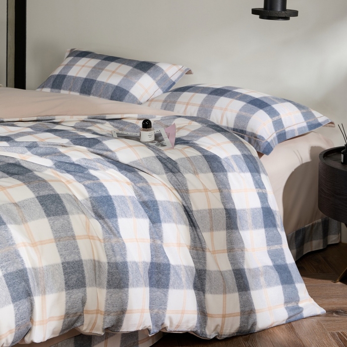 91家纺网 家纺一手货源 找家纺 薏思家纺 2025新款全棉纯棉活性生态磨毛数码印花四件套-条格卡通类 艾米