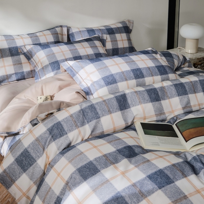 91家纺网 家纺一手货源 找家纺 薏思家纺 2025新款全棉纯棉活性生态磨毛数码印花四件套-条格卡通类 艾米