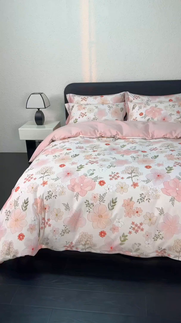 91家纺网 家纺一手货源 找家纺 薏思家纺 2025新款全棉纯棉活性生态磨毛数码印花四件套-花卉类 春意粉