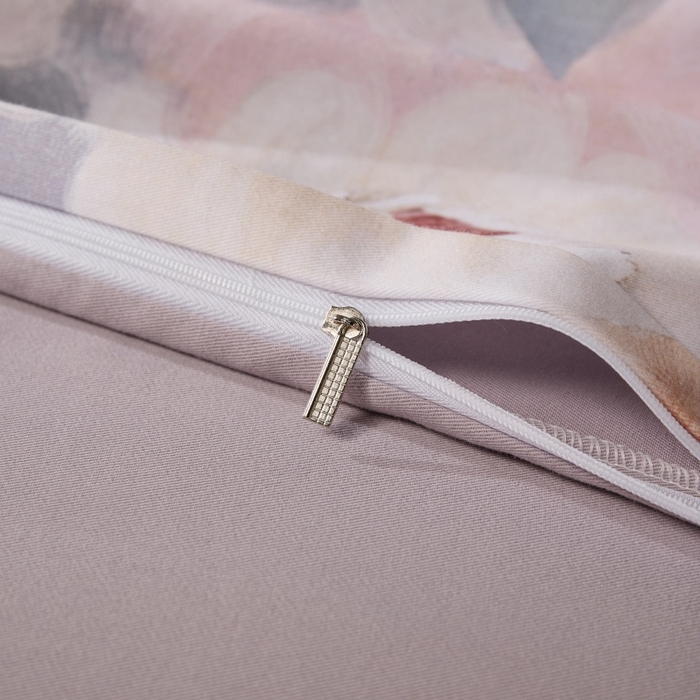 91家纺网 家纺一手货源 找家纺 薏思家纺 2025新款全棉纯棉活性生态磨毛数码印花四件套-花卉类 赫拉小姐-紫