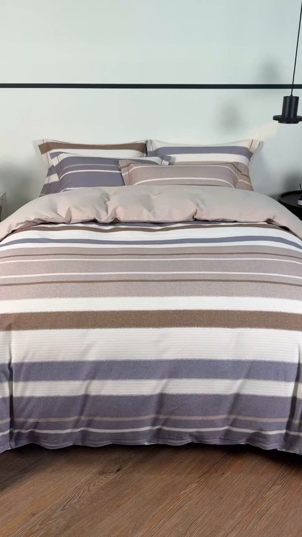 91家纺网 家纺一手货源 找家纺 薏思家纺 2025新款全棉纯棉活性生态磨毛数码印花四件套-条格卡通类 伯克利