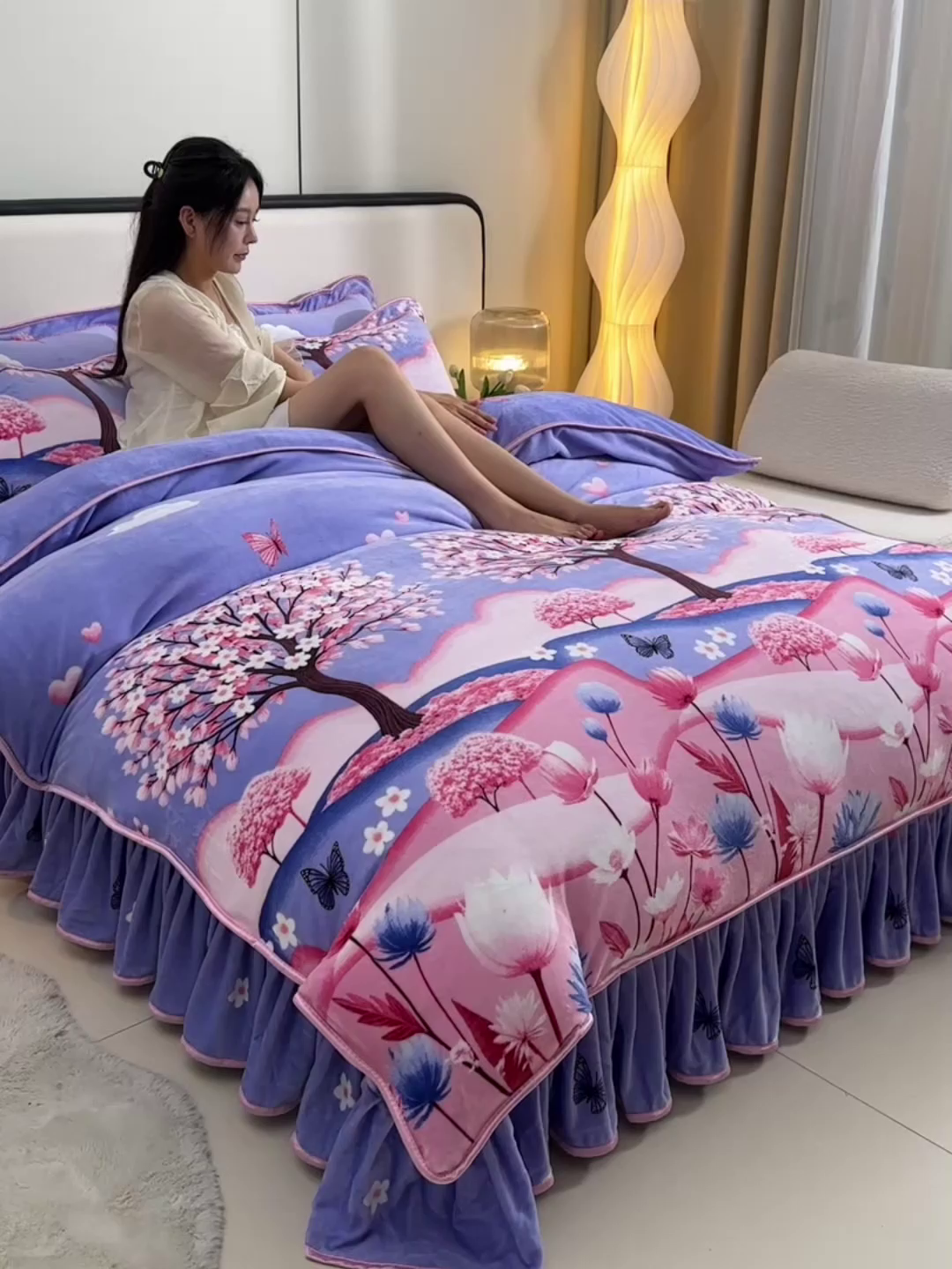 91家纺网 家纺一手货源 找家纺 新8.5-9.5斤法莱绒四件套珊瑚牛奶金貂绒四件套床裙 十里桃花