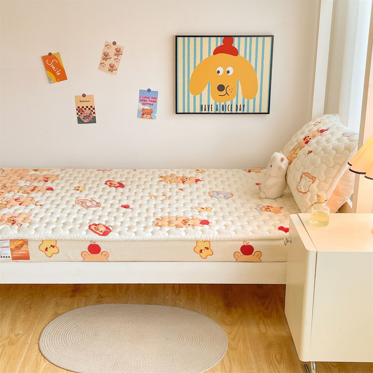 91家纺网 家纺一手货源 找家纺 雯豆家纺 2025新款学生上下铺加厚牛奶绒夹棉床笠宿舍大学生床垫保护套 牛奶绒床笠-欢乐聚会