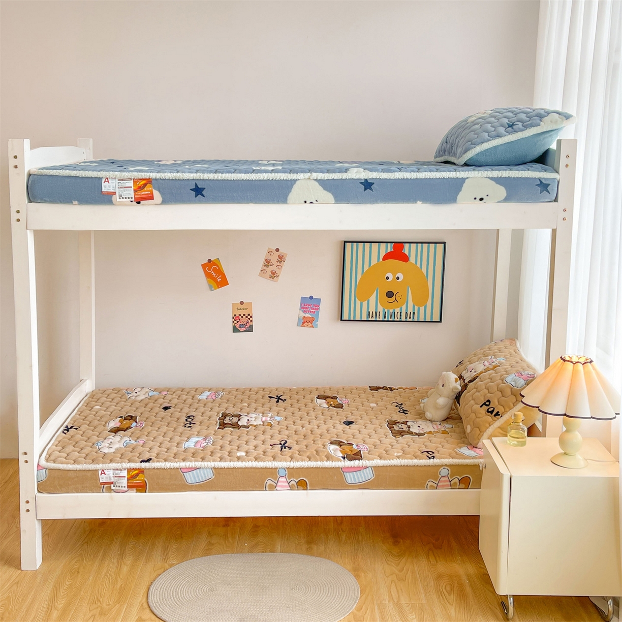 91家纺网 家纺一手货源 找家纺 雯豆家纺 2025新款学生上下铺加厚牛奶绒夹棉床笠宿舍大学生床垫保护套 牛奶绒床笠-狂欢派对