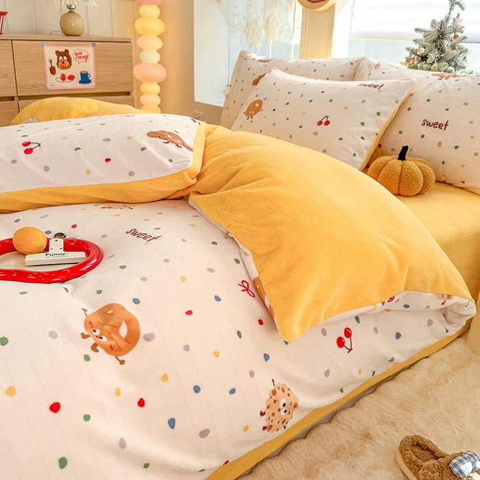 酱子 2025新款200克高克重印花牛奶绒四件套 饼干派对